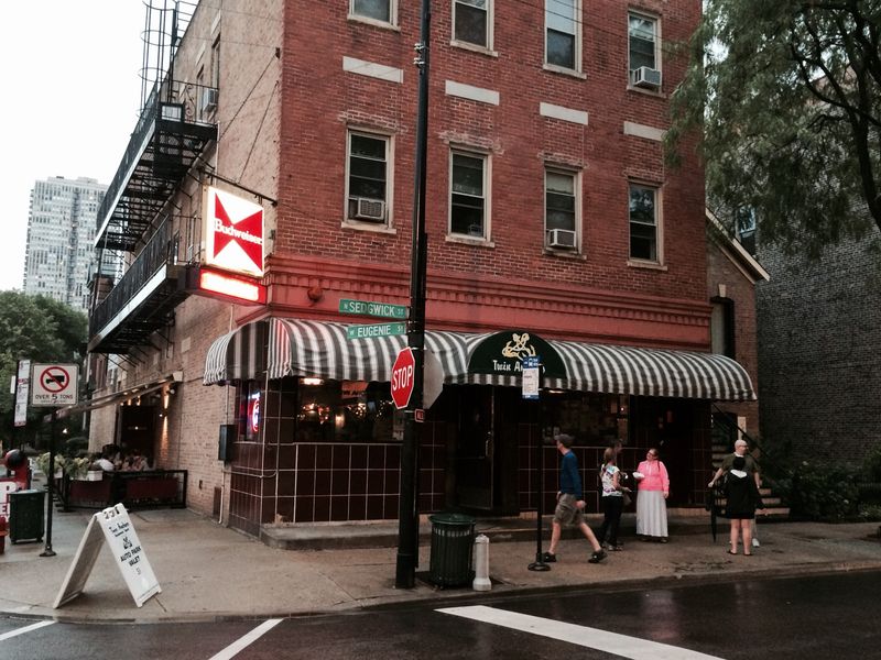 Twin Anchors Restaurant & Tavern