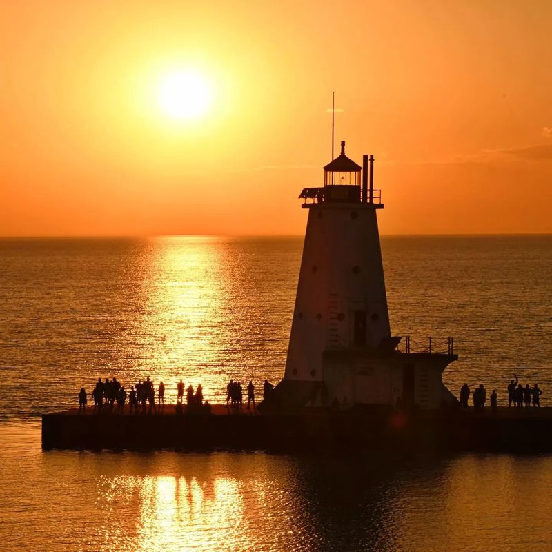 Stearns Park Beach and North Breakwater Light