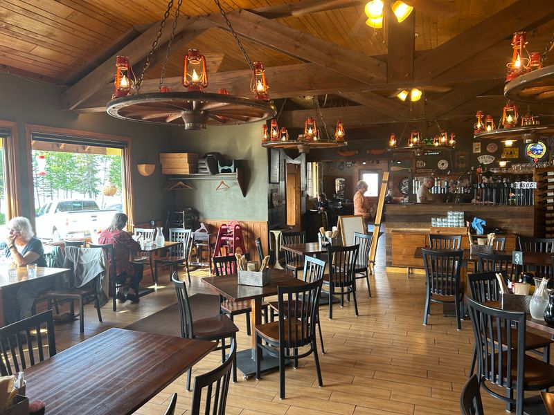 Cascade Restaurant & Pub