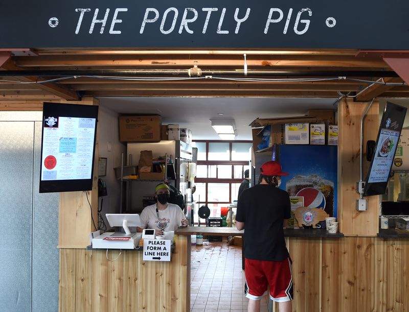 The Portly Pig: Hartford