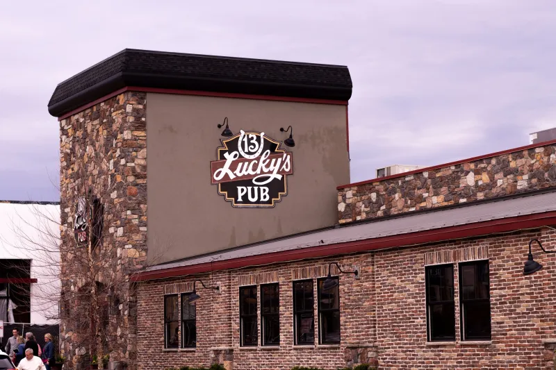 Lucky's 13 Pub - Sioux Falls