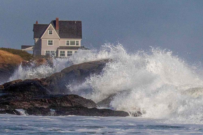 Pine Surf Cottages, York Beach