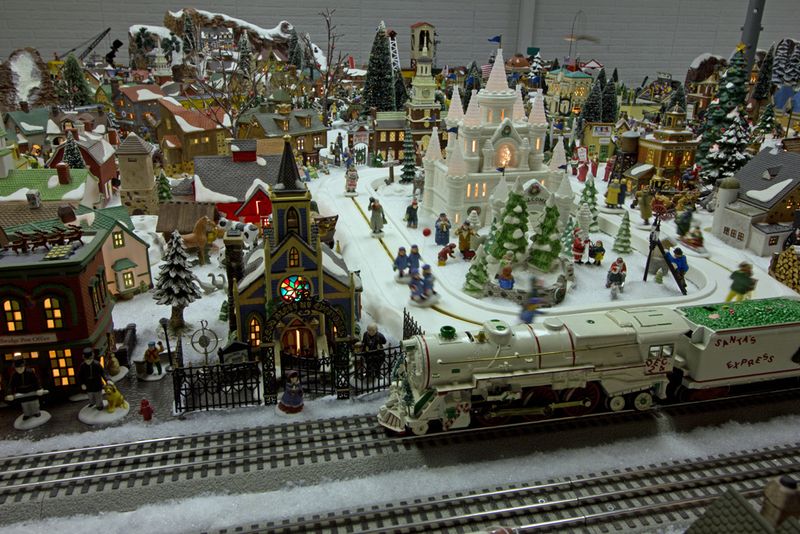 Model Toy Train Displays