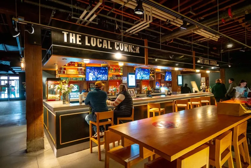 Clinton St. Baking Company and Its Cozy Downtown Mood