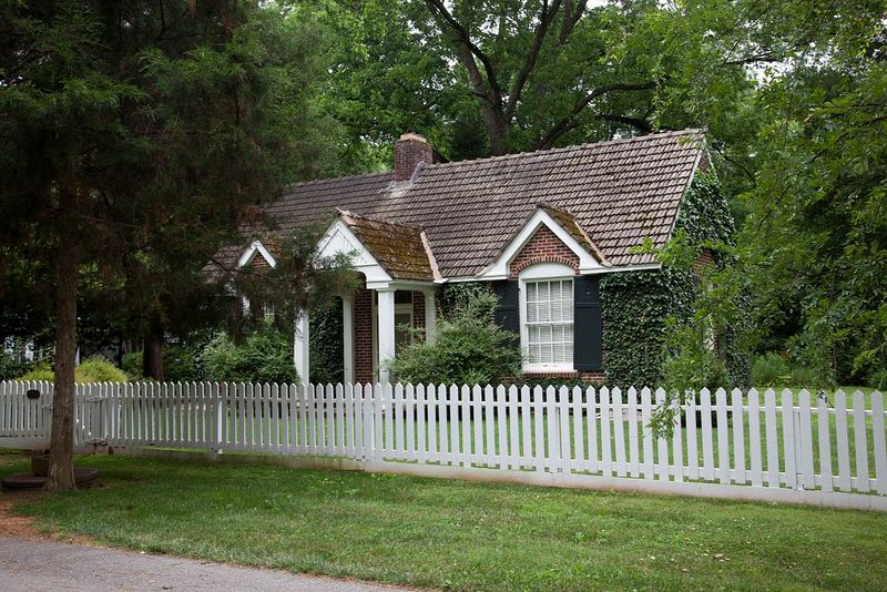 A population that prefers quiet