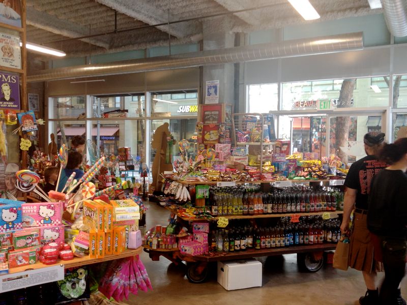 Rocket Fizz (Portland, Beaverton, Woodburn)