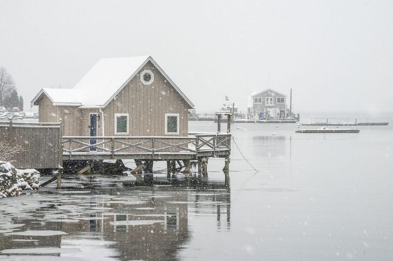Boothbay Harbor Inns With Quiet Waterfront Views