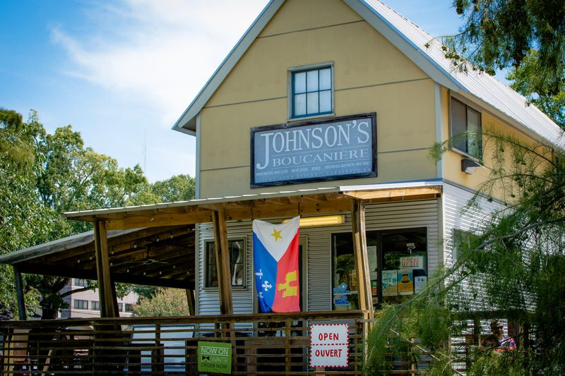 Johnson's Boucanière, Lafayette