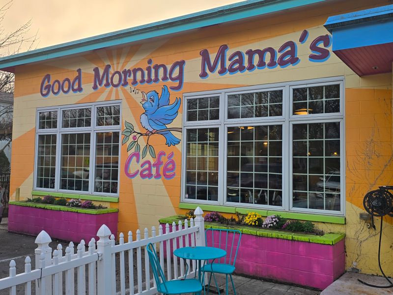 Good Morning Mama's Cafe