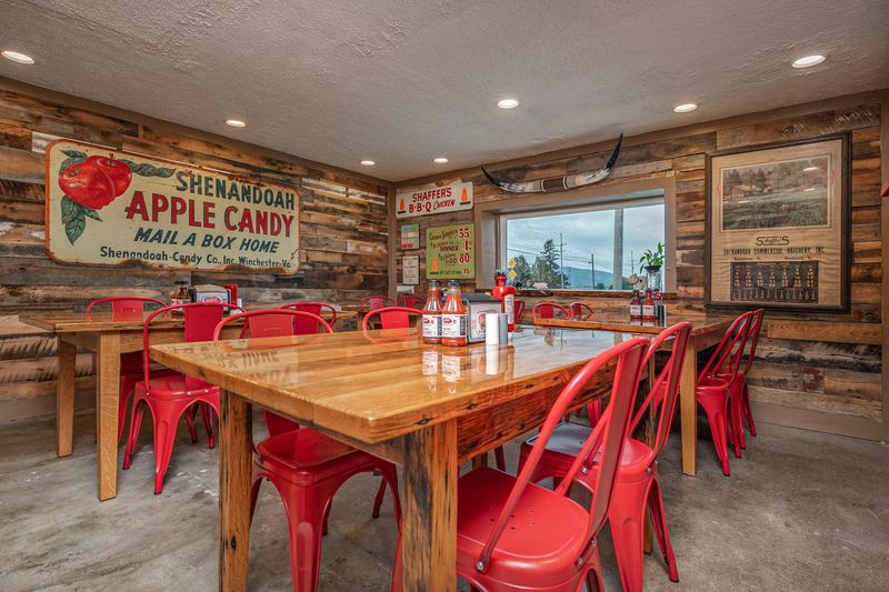 Shaffer’s BBQ and Market, Woodstock