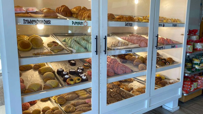 Bakeries Rise with Artisan Breads