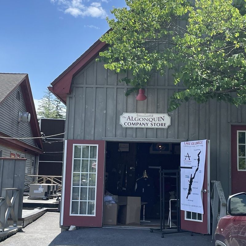 Local Craftsmanship Passed Down Through Generations