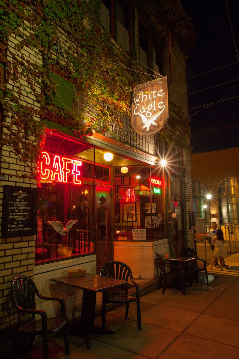 McMenamins White Eagle Saloon & Hotel