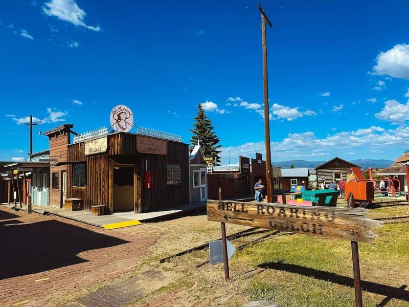 Hell Roarin' Gulch Brings Mining Life to Reality