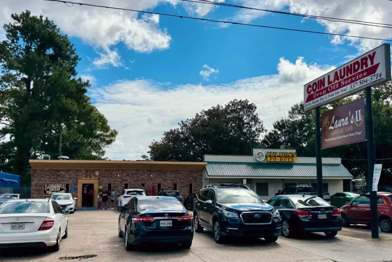 Laura’s II (Lafayette)