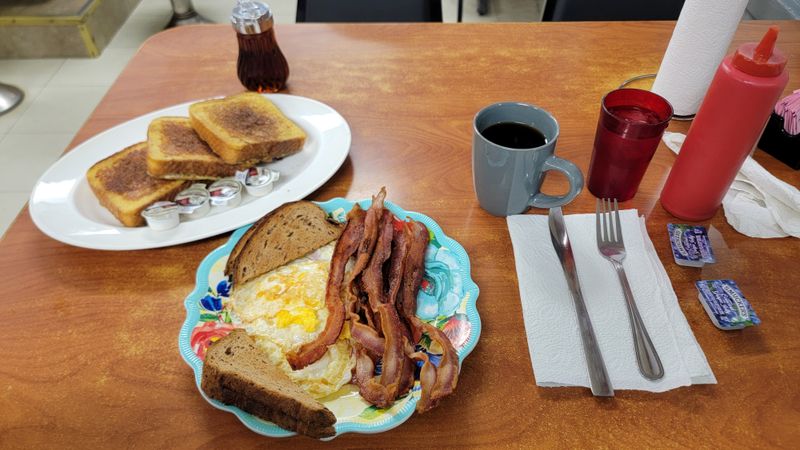 Jinny's Cafe in Bryant