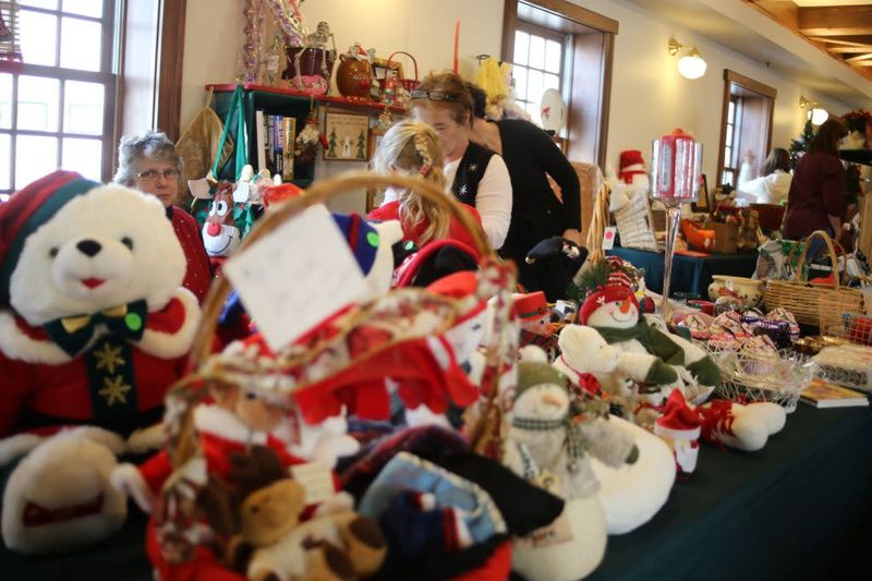 Annual Christmas Bazaar Features Local Artisans and Crafts