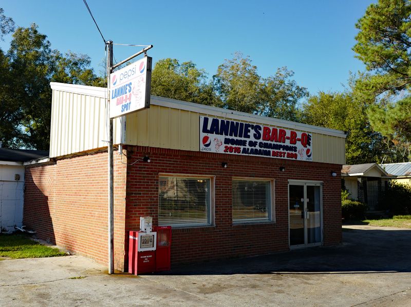 Lannie's Bar-B-Q Spot - Selma