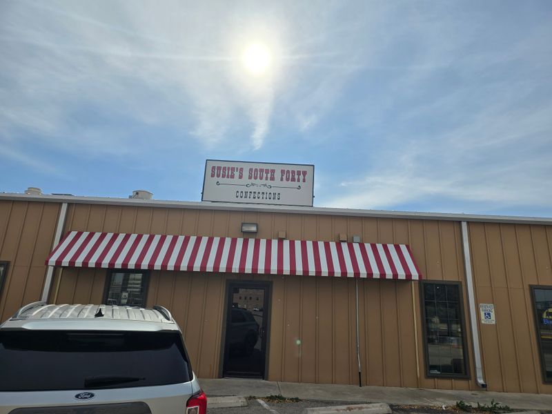 Suz's South 40 Confections