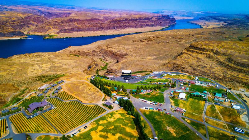 That Columbia River View Takes Your Breath Away