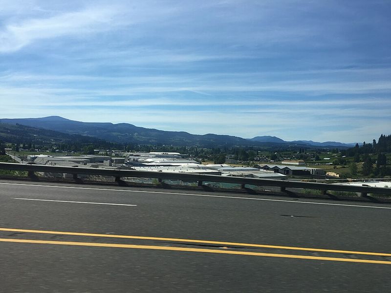 Day One Afternoon: Scenic Drive Through Hood River Valley