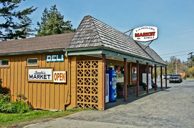 Langlois Market (Langlois)