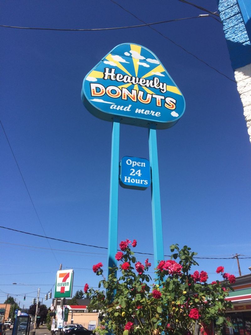 Heavenly Donuts (Various Portland Area locations)