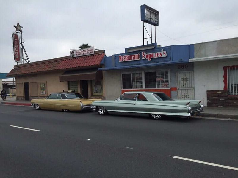 Day Day's BBQ & Waffle House