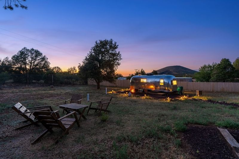 Outdoor Spaces Designed for Relaxed Evenings