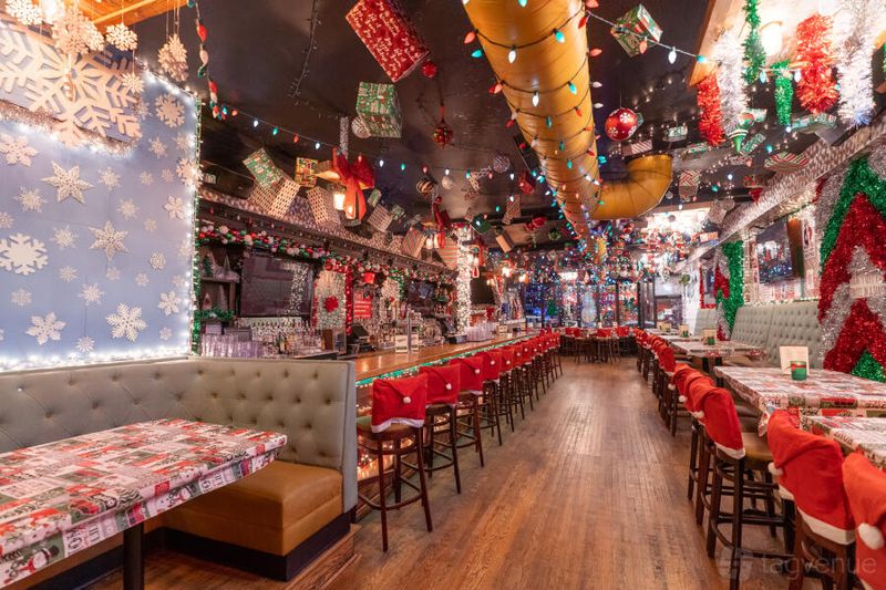 The Christmas Club, Wrigleyville’s Two-Story Wonder