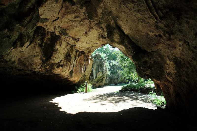 Makauwahi Cave