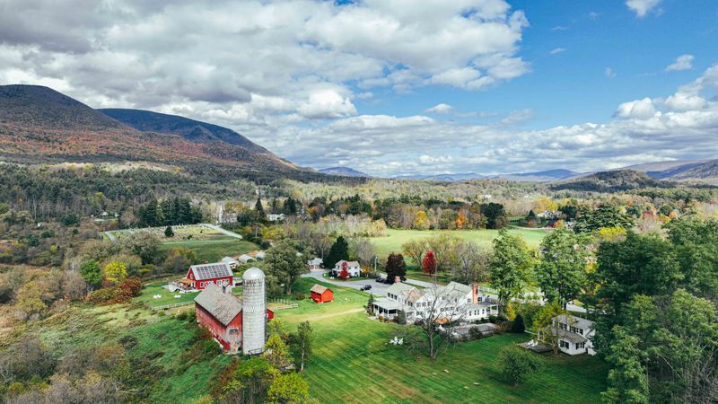 Uncrowded and Slow-Paced Living