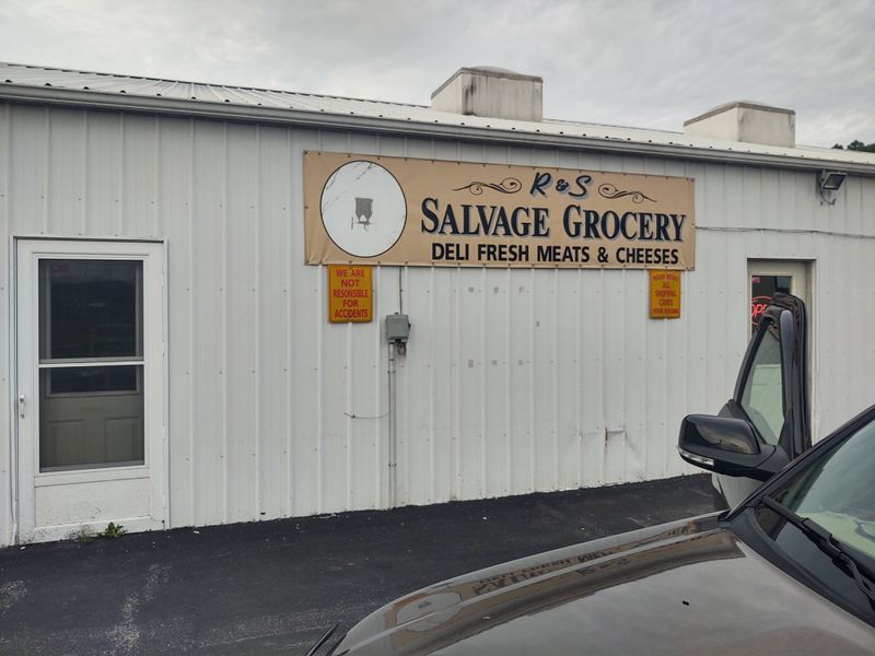 R&S Grocery & Bakery