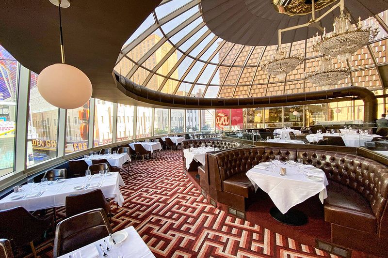 Oscar's Steakhouse at Plaza Hotel