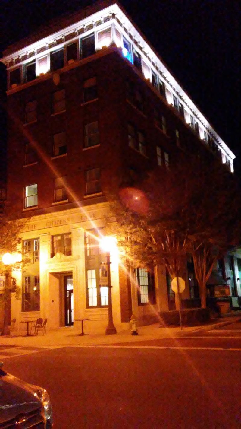 “Falling Snow” Effect