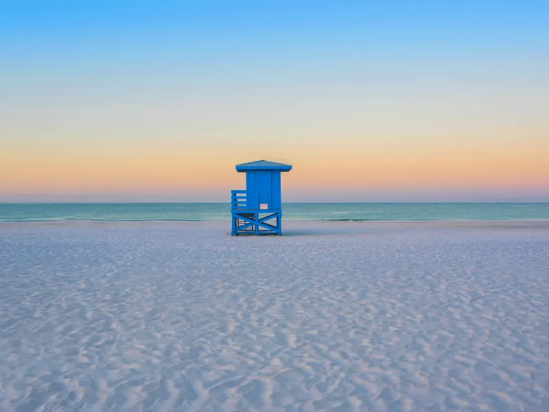Siesta Key’s Smooth Sand and Open Shore