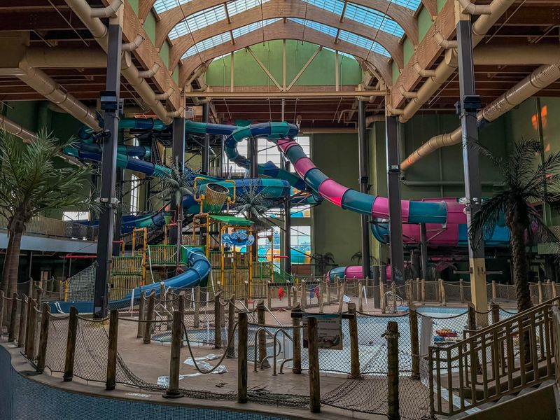 Maui Sands Resort & Indoor Waterpark (Sandusky)