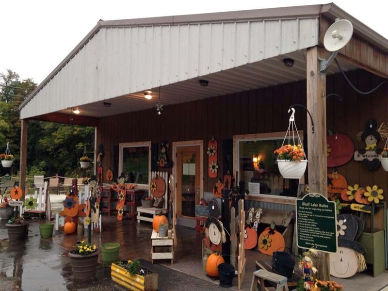 The Setting Matches the Food