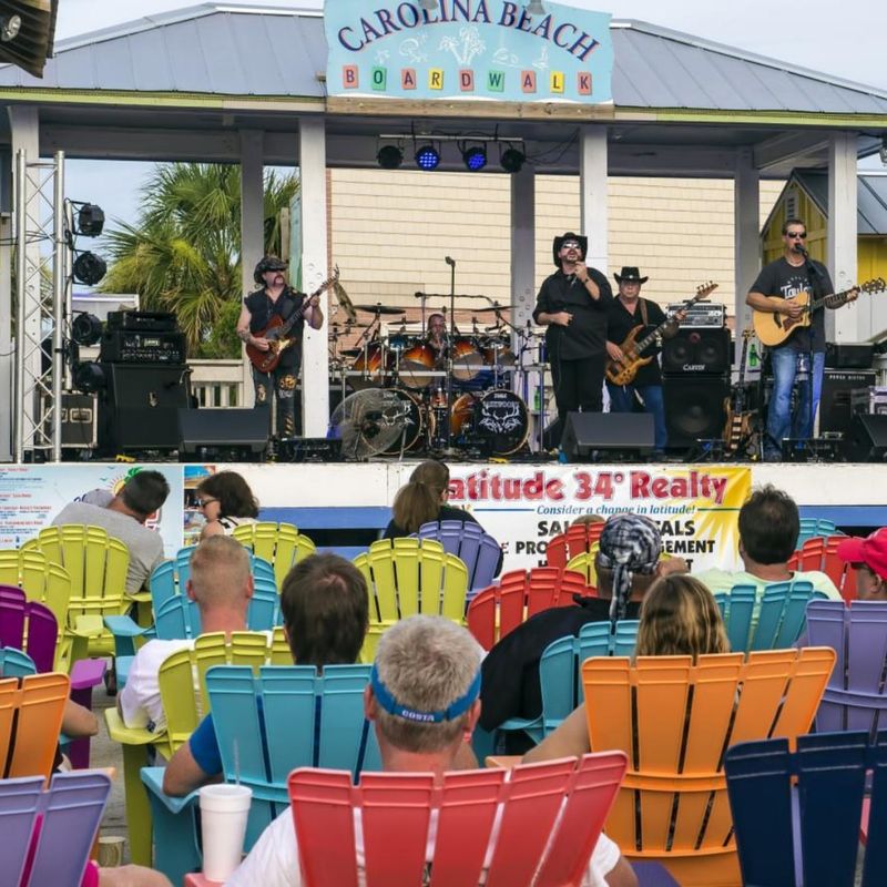 Live Music That Brings Everyone Together