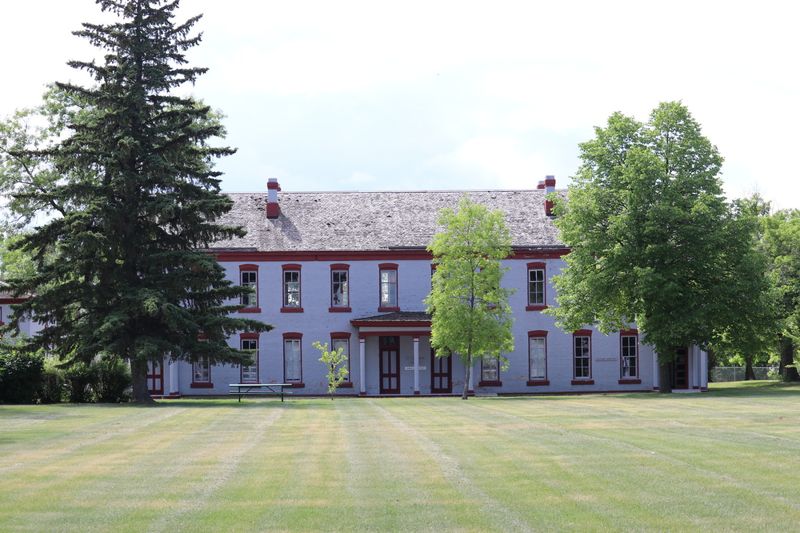 Location and Atmosphere