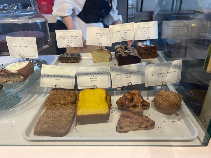 Leven Bakery & Cafe (Houston)