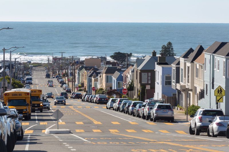 Outer Sunset for Surf Culture and Beachfront Cafés