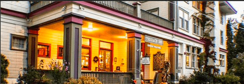 The Terrace Inn and 1911 Restaurant