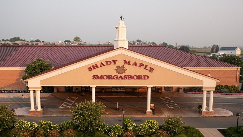 Shady Maple Farm Market