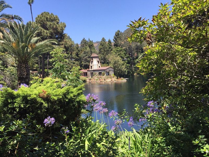 Self-Realization Fellowship Lake Shrine