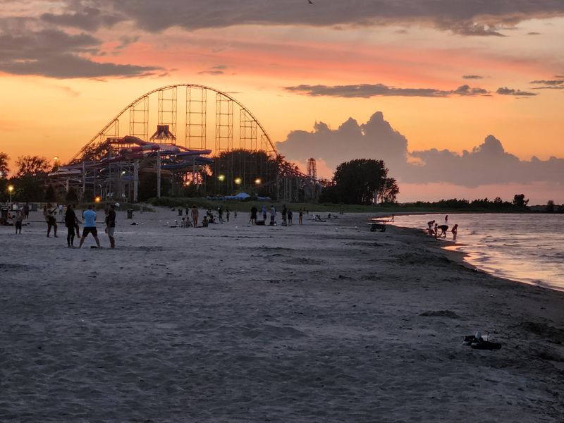 Breathtaking Lake Erie Setting