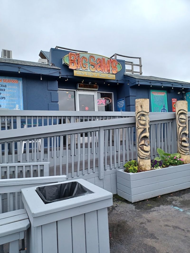 Big Sam’s Inlet Cafe & Raw Bar