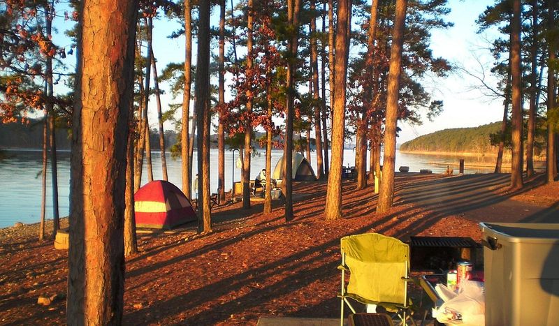 Lake Ouachita Island Hopping on a Budget