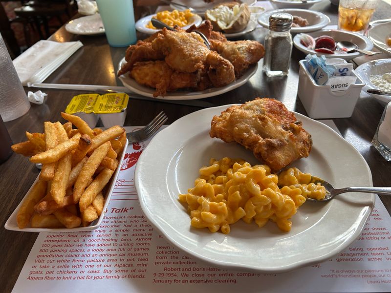 White Fence Farm's Comfort Feast