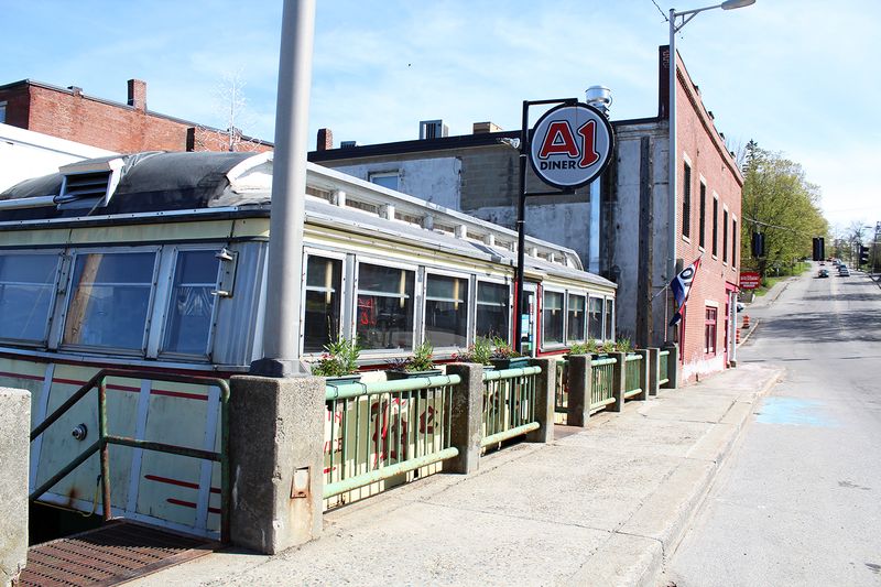 Dysart's Restaurant & Truck Stop – Farmington